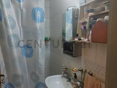 Casa de 2 Dormitorios en Venta en Villa Progreso, Berisso