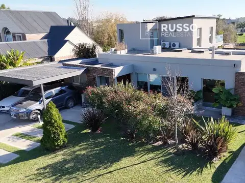 Casa en Venta de 5 dormitorios