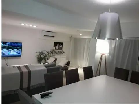 Isabel La Catolica 2231