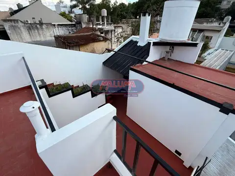 Depto Tipo Casa en Venta con 1 cochera