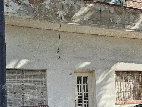 Depto Tipo Casa en Venta en Flores Norte, USD 115.000
