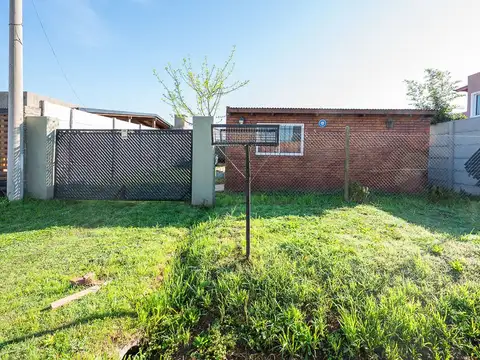 Casa en Venta en Puerto Gral San Martin, USD 50.000