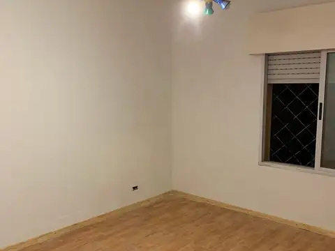 Depto Tipo Casa en Venta 46 años