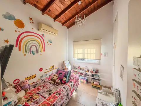 Depto Tipo Casa en Venta en Olivos, USD 190.000