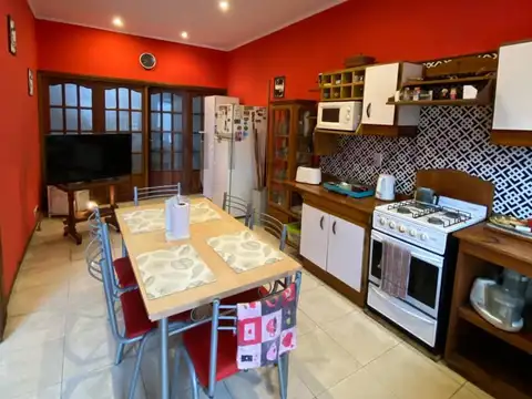 Casa 4 ambientes con 3 baños