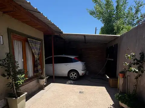 Casa en Venta con 1 cochera