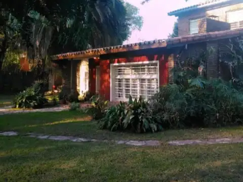 Casa en Venta en Mitre, USD 240.000