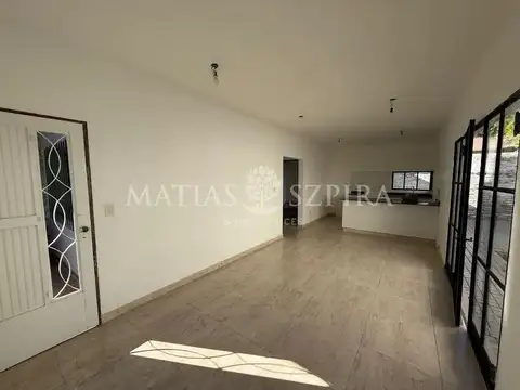 Depto Tipo Casa en Venta en Castelar, USD 93.000