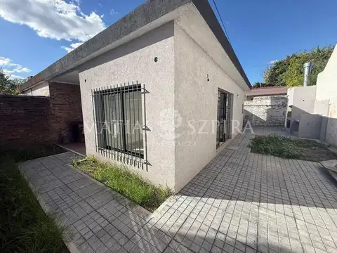 BRUNO DE ZABALA 3457. Entre Dean Funes y Merlo