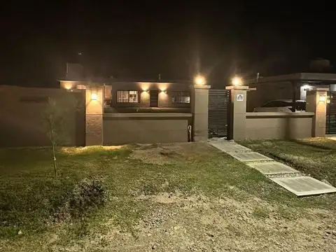 Casa en Venta en Canning, USD 145.000