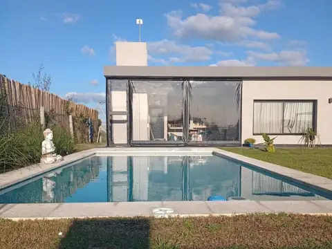 Venta de casa de 2 amb, en Barrio Estilo Campo, en Canning