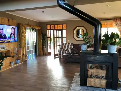 Casa 6 ambientes con 3 baños