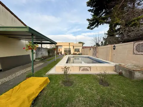 CASA  - 3 AMBIENTES - MERLO SUR