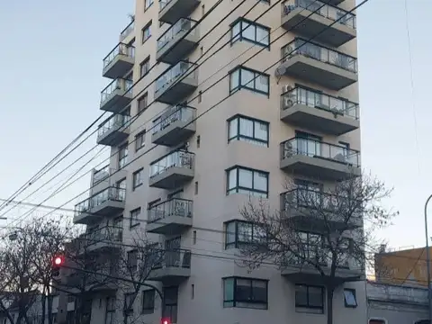 2 Amb.Súper Luminoso  con Terraza y Parrilla