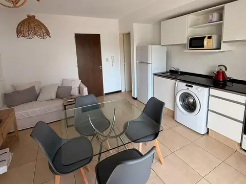 Departamento en Alquiler en Centro, $ 650.000