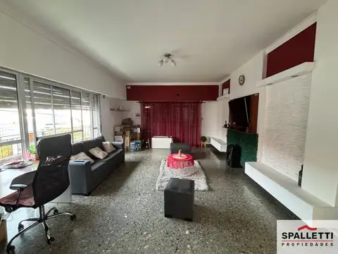 Depto Tipo Casa en Venta 40 años
