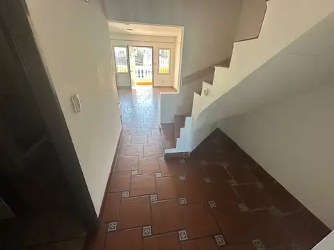 Casa en Venta en Munro-Este, USD 233.000