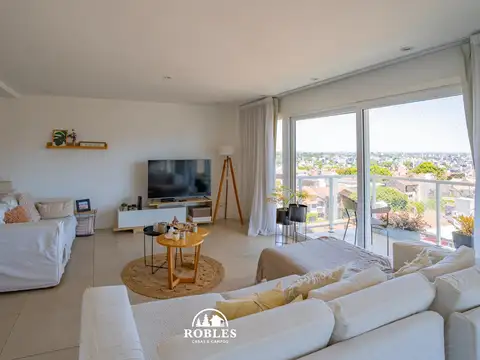 Departamento en Alquiler de 6 ambientes