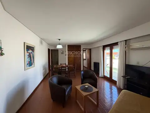 DEPARTAMENTO 2 AMBIENTES, ZONA CENTRO, SOBRE AVENIDA 3