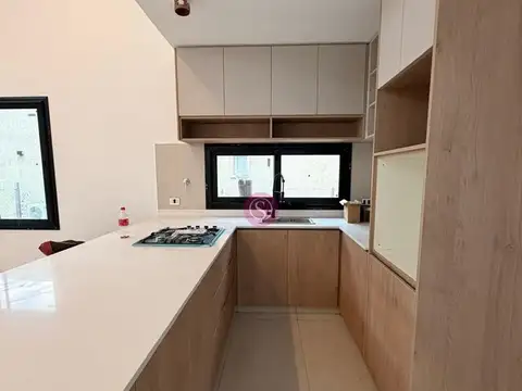 Casa en Venta en Pilar del Este - Santa Elena, USD 230.000