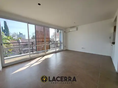 Departamento en Alquiler en Chilavert, $ 650.000