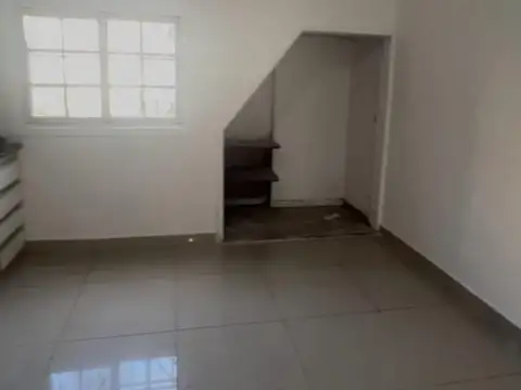 Casa en Venta en Chilavert, USD 130.000