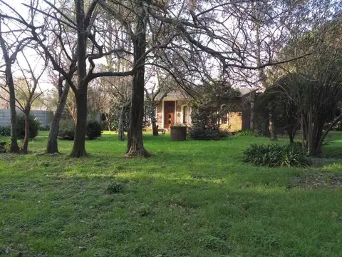 Venta Quinta A Reciclar en Campana, 2000m2, Pileta