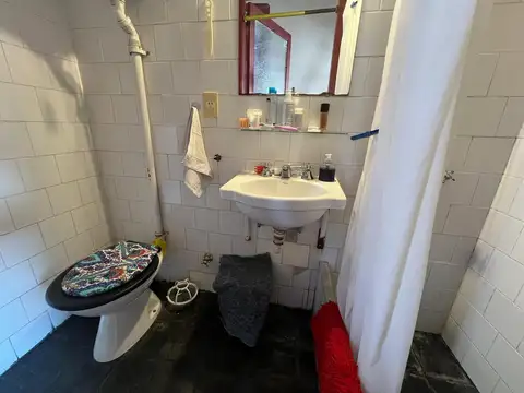 Departamento 6 ambientes con 5 baños