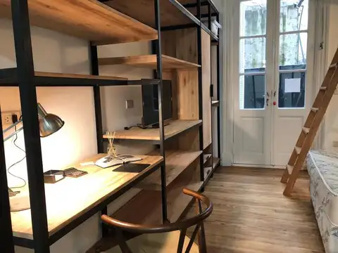 Depto Tipo Casa en Venta 100 años