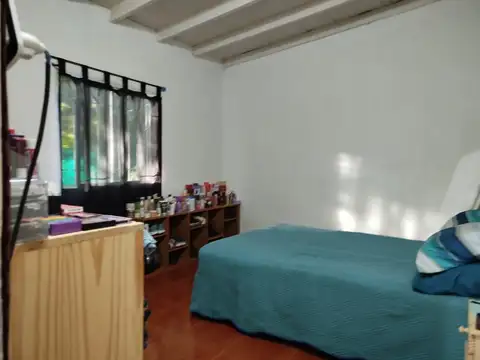 Casa 5 ambientes con 1 baño