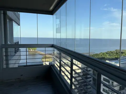 Departamento en Alquiler en Olivos Vias/Rio, USD 3.200