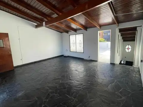 Casa en Alquiler en Alberdi, $ 1.500.000