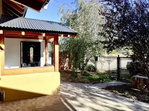 Casa 5 ambientes con 1 baño