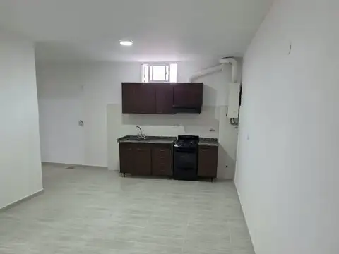 Santo Tomé 5300, Piso 1