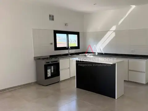 Casa en Venta en Pilar del Este - San Ramón, USD 159.000
