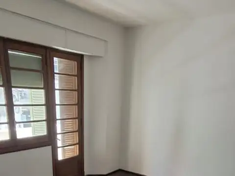 San Luis 500, Piso 01