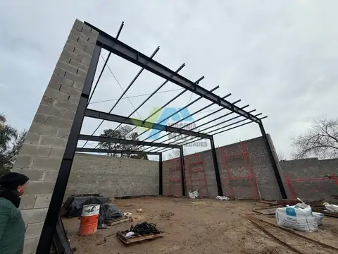 Local comercial caamaño 100