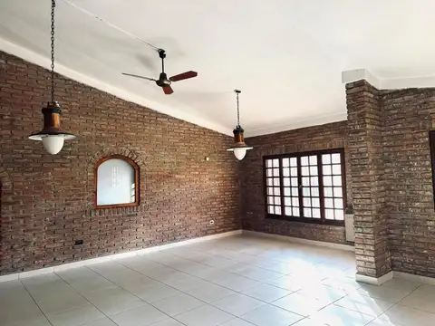 Casa en Alquiler 40 años