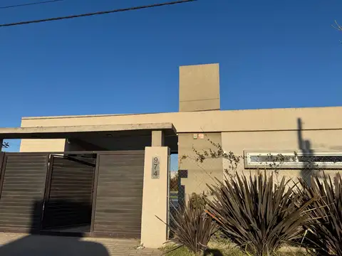 Casa en Venta en Roldan, USD 105.000