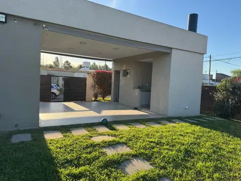 Casa en Venta al Este