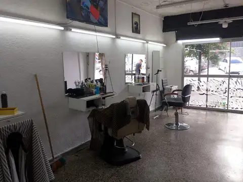 Av. Eva  Perón  al 3600 PB