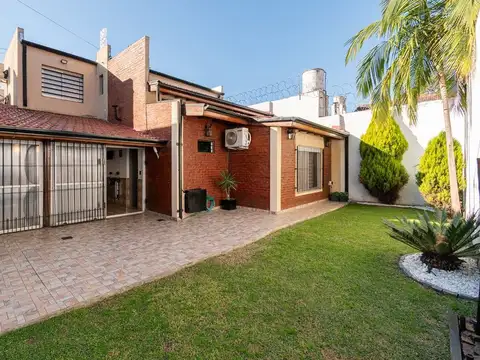 CASA VENTA QUILMES 6 AMBIENTES JARDIN APTA CREDITO