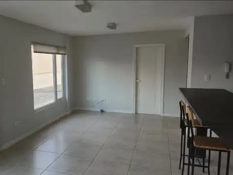 POLICIA FUEGUINA 700, Piso 1
