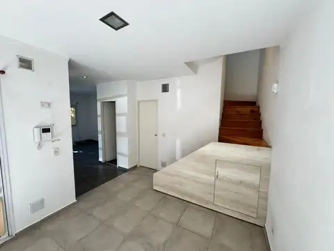 Depto Tipo Casa en Alquiler 5 años