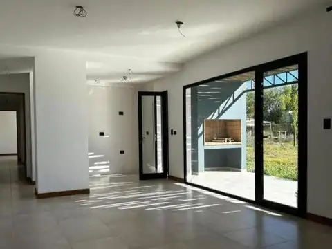 Casa en venta - 2 Dormitorios 1 Baño - Mendoza