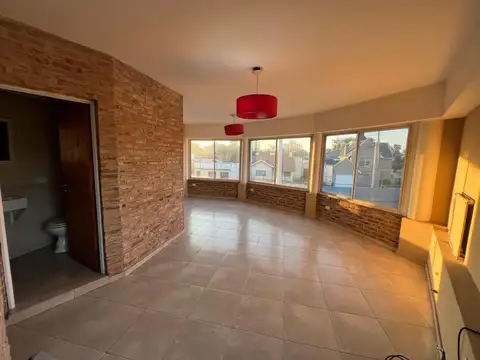 Departamento en Alquiler con 1 cochera
