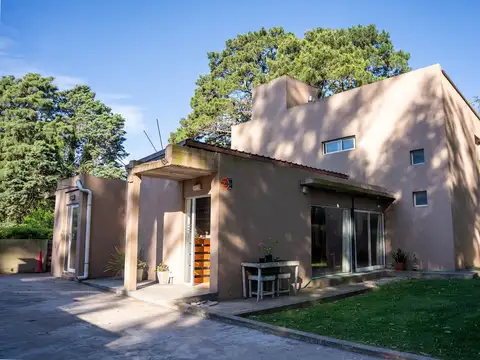 Casa de 5 amb con parque en B. Colinalegre