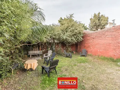 Depto Tipo Casa en Venta en Villa del Parque, USD 240.000