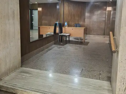 Avenida Carlos Calvo 1700, Piso 5