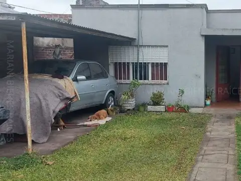 Casa - Venta - Argentina, Ezeiza - URQUIZA 528